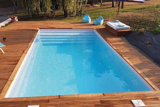 piscine coque polyester