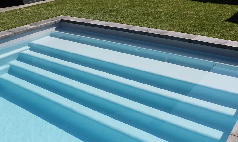 Piscine wide