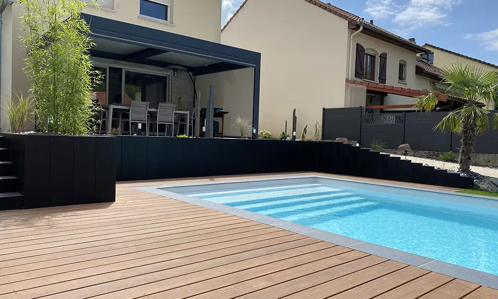 Piscine wide