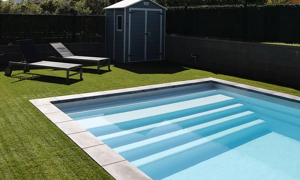 Piscine wide