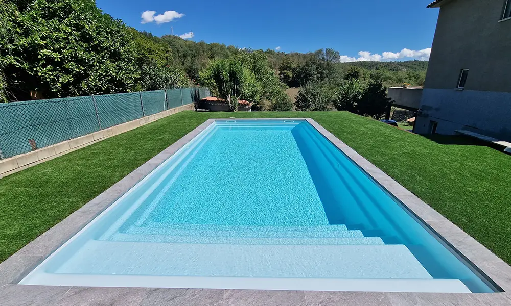 Piscine wide